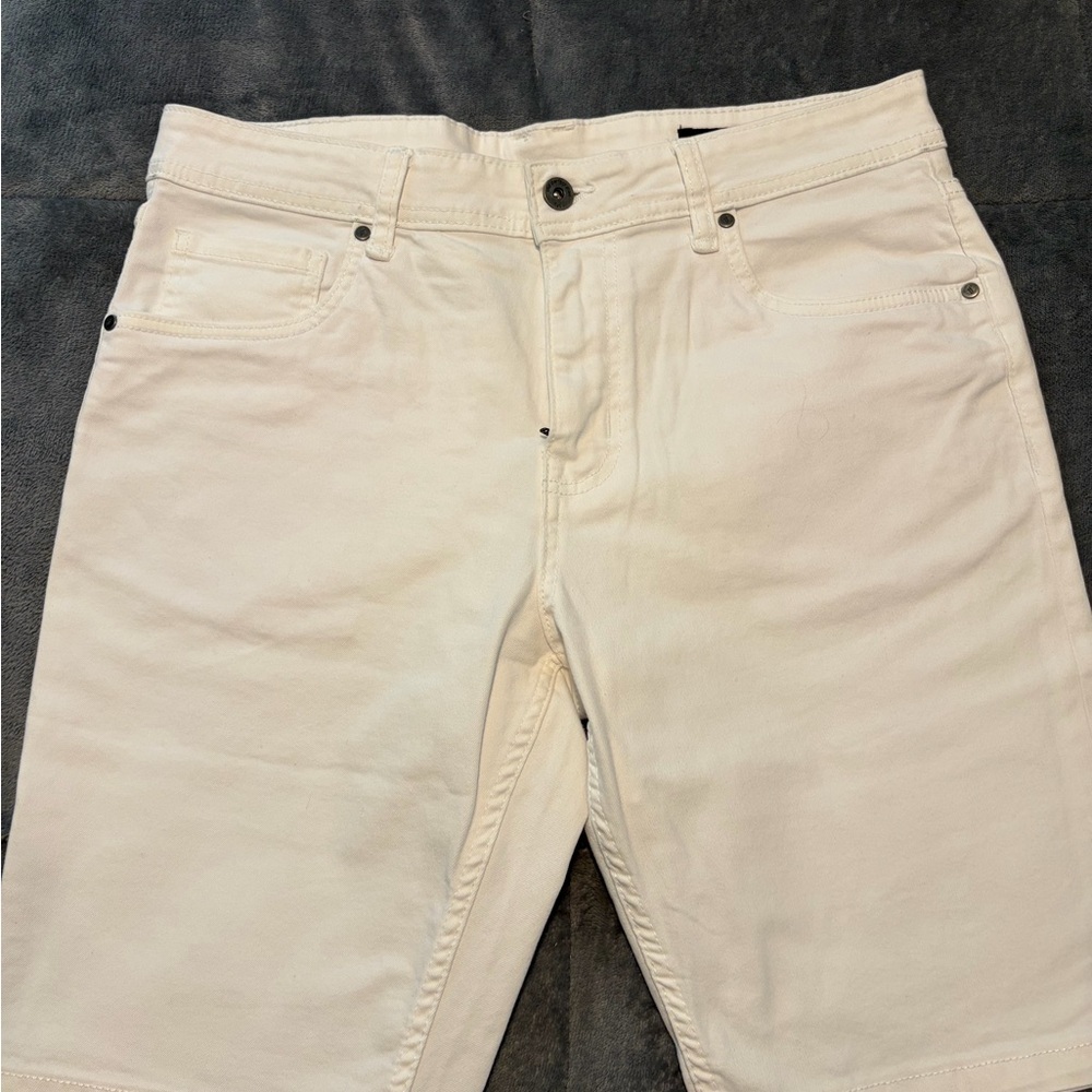 The Perfect Jean NYC Men's White Stretch Jean Shorts Size 34 Mint